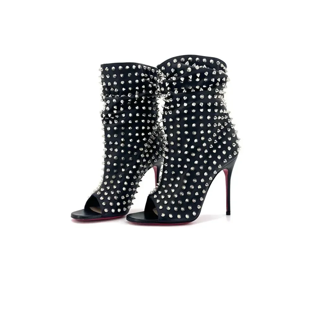NEW Christian Louboutin Guerilla 100 Silver Spike Leather Peep Toe Booty 37.5